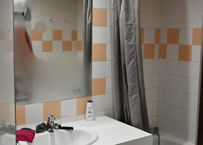 Aime 2000 Paquebot Des Neiges Vue Pistes *